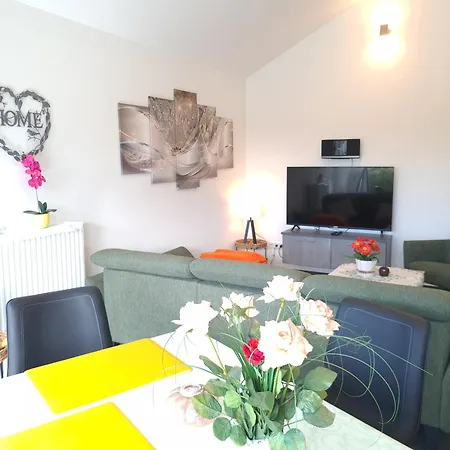 Haus Schwalbennest - An Der Nordsee * Sehestedt